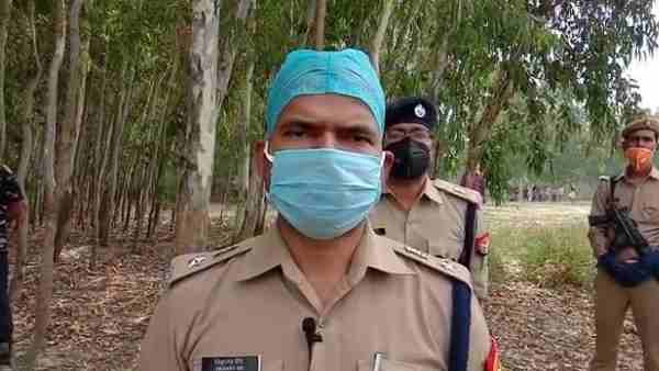 body of the woman and her two innocent daughter found near the pond in Unnao body of the woman and her two innocent daughter found near the pond in Unnao