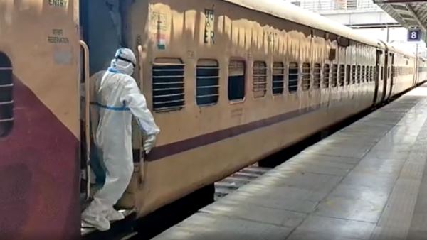 two migrants in varanasi returned from mumbai died in shramik special train two migrants in varanasi returned from mumbai died in shramik special train
