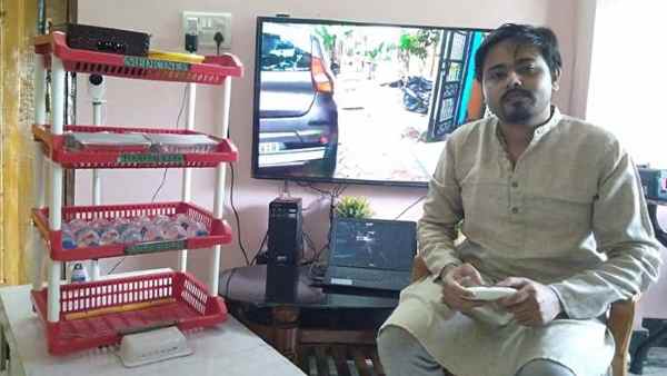 कोविड-19 वॉरबोट दिया है रोबोट का नाम