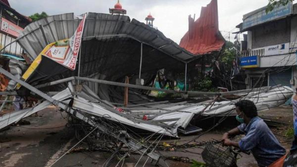 Amphan cyclone West Bengal Govt called for Army support for immediate restoration of essential infrastructure Amphan cyclone West Bengal Govt called for Army support for immediate restoration of essential infrastructure