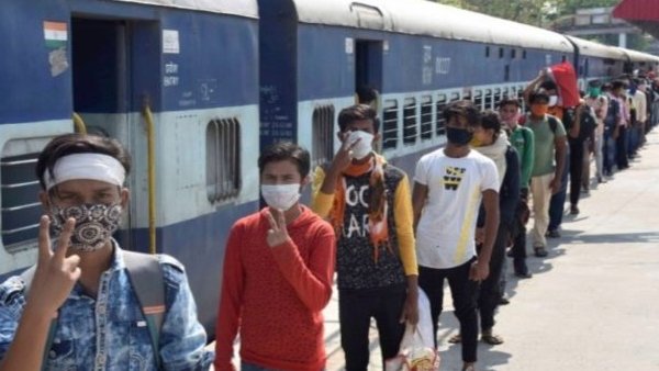 15 ट्रेनें मंगलवार को नई दिल्ली से रवाना होंगी