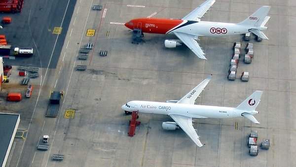 क्या बीच की सीट खाली रखी जाएगी ?