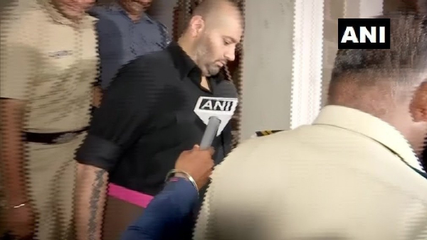 Yes Bank case: Special CBI Court sends businessmen Kapil Wadhawan & Dheeraj Wadhawan to judicial custody for 14 days Yes Bank case: Special CBI Court sends businessmen Kapil Wadhawan & Dheeraj Wadhawan to judicial custody for 14 days