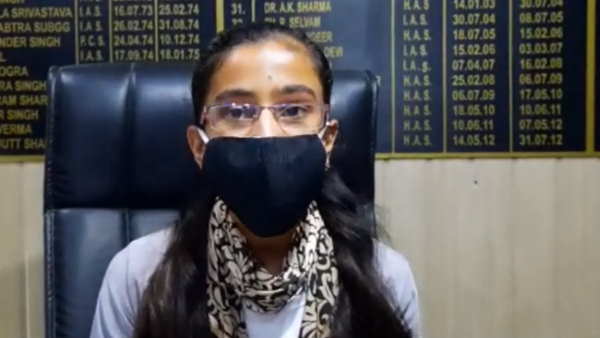 Kangra 10th passed girl sdm for one day in district Kangra 10th passed girl sdm for one day in district