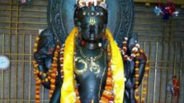 bihar shekhpura vishnu statue of three feet was found of 8th century bihar shekhpura vishnu statue of three feet was found of 8th century
