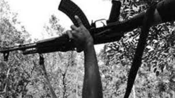 dantewada naxali group attack on cisf soldier during patroling dantewada naxali group attack on cisf soldier during patroling