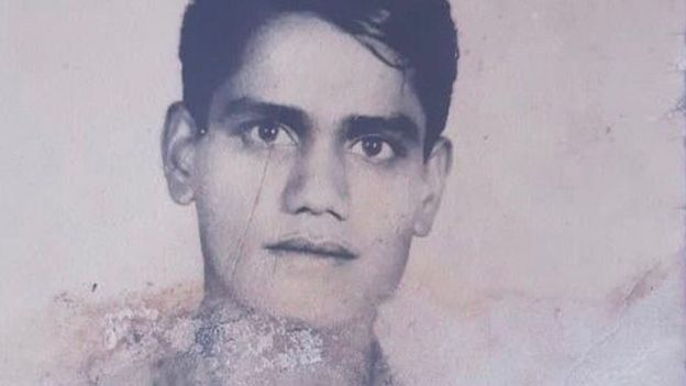 नूर खां जो पंचू बाई को ट्रक में बिठाकर अपने घर लेकर आए थे नूर खां जो पंचू बाई को ट्रक में बिठाकर अपने घर लेकर आए थे