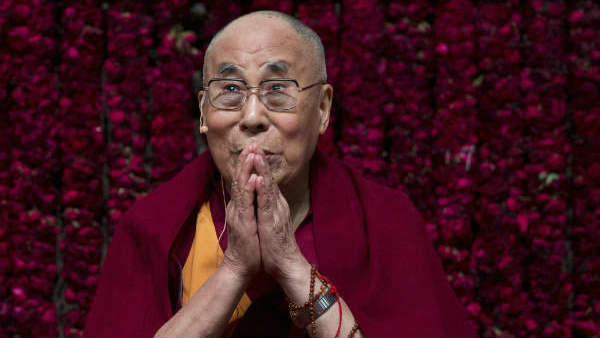 दलाई लामा, तिब्बत से दूर रहने की धमकी