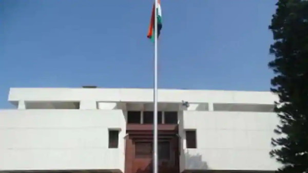 Islamabad Police arrest two Indian High Commission employees over hit and run case Islamabad Police arrest two Indian High Commission employees over hit and run case