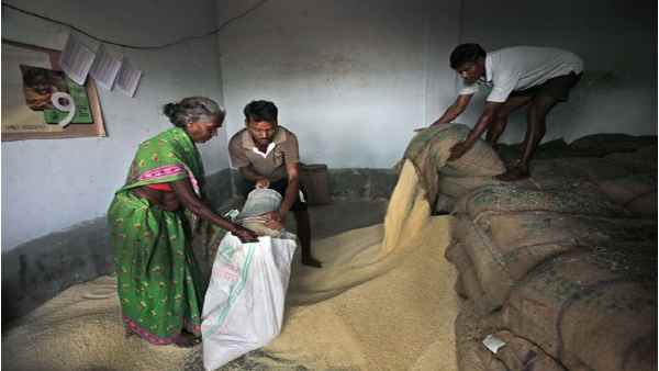 दुमका में 65.2 % परिवारों को नहीं मिला पूरा राशन