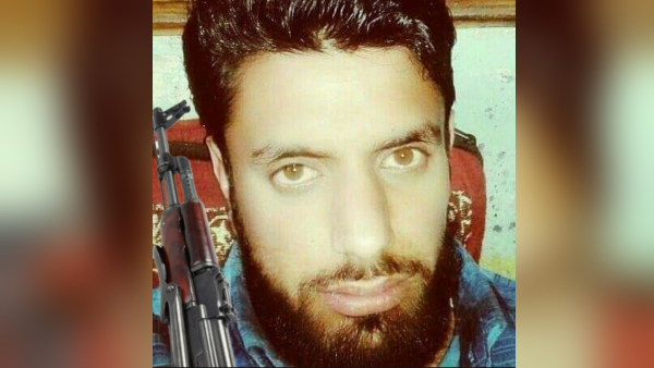 security forces apprehended terrorist Imran Nabi Dar near Janglat Mandi Anantnag security forces apprehended terrorist Imran Nabi Dar near Janglat Mandi Anantnag