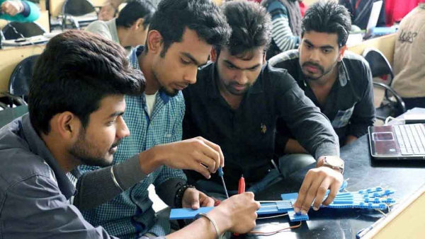 छात्रों को मिलेगा 295,200 इंटर्नशिप