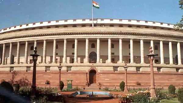 कोरोना काल में वोटिंग के लिए होगा खास इंतजाम