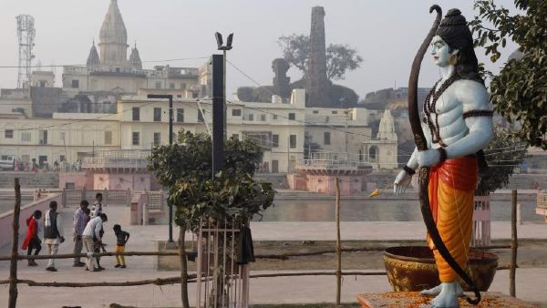 काशी की तरह अब अयोध्या में भी सरयू नदी पर आरती का प्रबंध