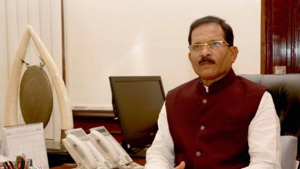 बिना कानूनी और शोध की प्रक्रियाओं के बाजार में उपलब्ध नहीं होगी दवा