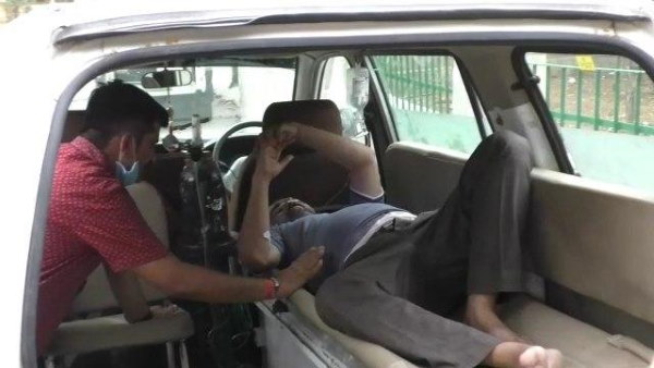 बिना पैसों के लेना चाह रहा था शराब