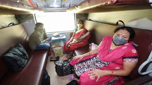रिटर्न टिकट की नहीं करवाई जा रही है बुकिंग