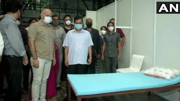 Arvind Kejriwal manish sisodia visits Commonwealth Games Sports Complex COVID centre 500 beds set up Arvind Kejriwal manish sisodia visits Commonwealth Games Sports Complex COVID centre 500 beds set up