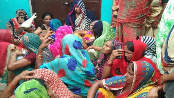 prayagraj goons did murder of family prayagraj goons did murder of family