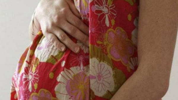 पीड़िता को जबरदस्ती खिलाई गर्भपात की दवा
