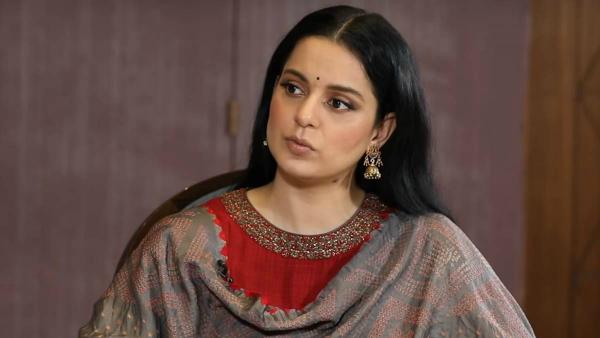 रिया ने सुशांत को मीडिया माफिया का डर दिखाकर डराया-धमकाया