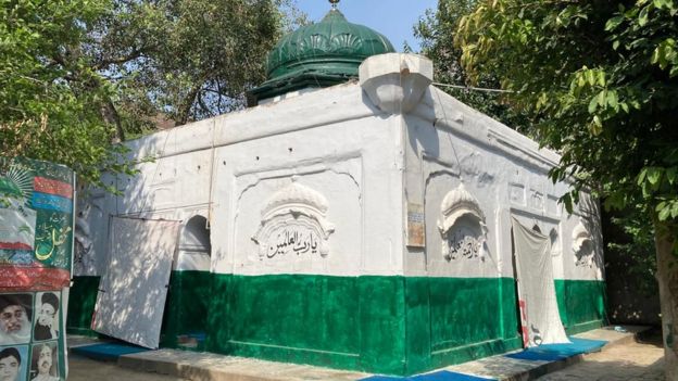 पाकिस्तान: लाहौर में गुरुद्वारे को मस्जिद बनाने के प्रस्ताव की पूरी सच्चाई पाकिस्तान: लाहौर में गुरुद्वारे को मस्जिद बनाने के प्रस्ताव की पूरी सच्चाई