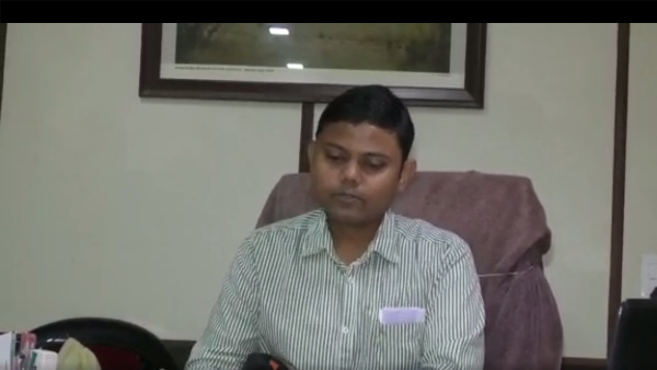 पार्क के कर्मचारी कर रहे देखभाल