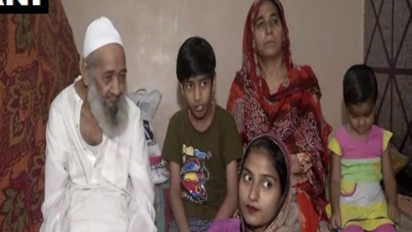 'हम उन्हें गलियों में मरने को कैसे छोड़ते'