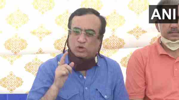 Congress leader Ajay Maken moved the Supreme Court against the decision to break 48000 slums Congress leader Ajay Maken moved the Supreme Court against the decision to break 48000 slums