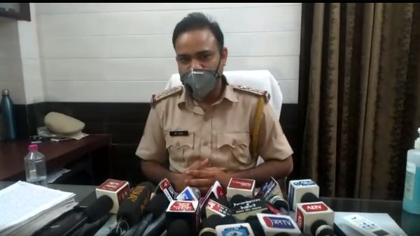 Two Pakistani youths caught from Rajasthan Board of Secondary Education Office Two Pakistani youths caught from Rajasthan Board of Secondary Education Office