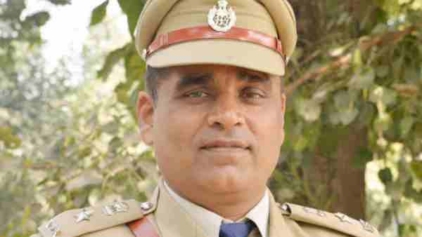 जानिए कौन हैं एसटीएफ के DIG अनंत देव तिवारी