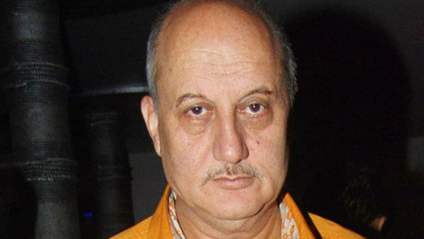 अनुपम खेर ने खुद जानकारी