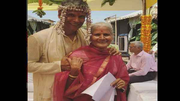 मिलिंद सोमन ने मां से 81 वें बर्थडे पर करवाया पुश-अप्श