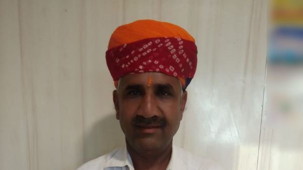 पढ़ाई छोड़कर करने लगे खेती