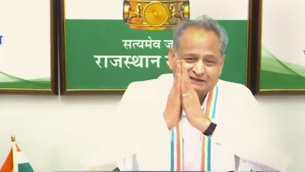 Rajasthan CM Ashok Gehlot calls a meeting of party MLAs and ministers in Jaipur tonight Rajasthan CM Ashok Gehlot calls a meeting of party MLAs and ministers in Jaipur tonight