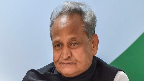 बहुमत के लिए कांग्रेस के लिए कम से कम 101 विधायकों का समर्थन जरूरी