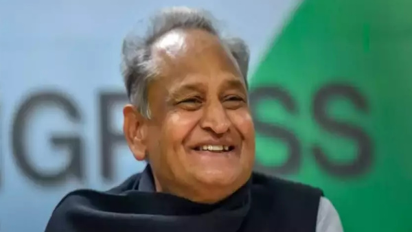 बसपा विधायकों को शामिल कर दिखाई सियासी जादूगरी