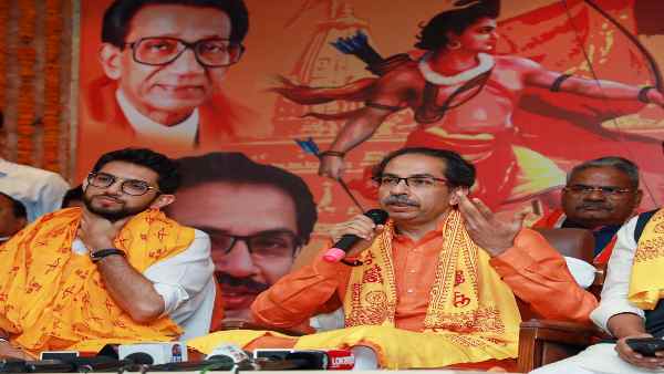 ओली कल को बाबर को भी नेपाली बताएंगे-शिवसेना