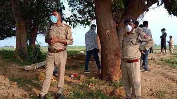 पुलिस को ऐसा हुआ शक