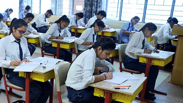 कक्षा 9वीं के सिलेबस से गायब हुए ये अध्याय