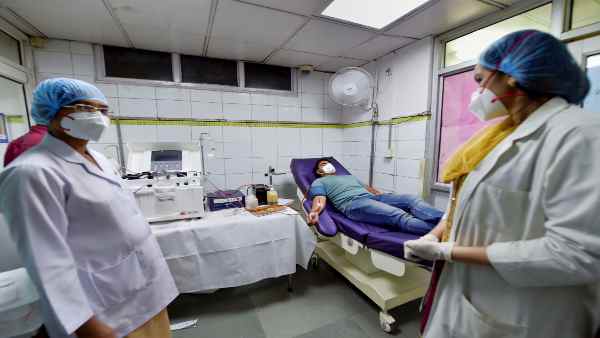 Coronavirus vaccine applied to 3 people in PGI Rohtak, all three tolerate COVAXIN very well-Anil Vij Coronavirus vaccine applied to 3 people in PGI Rohtak, all three tolerate COVAXIN very well-Anil Vij