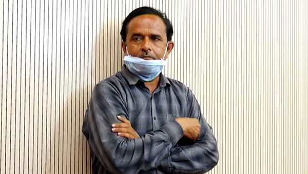 नौकरी पाने के इच्छुक युवाओं को निशाना बनाता