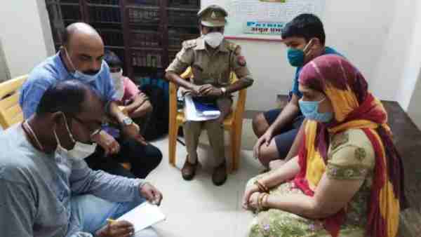 विकास दुबे की पत्नी रिचा को पुलिस ने दी क्लीन चिट