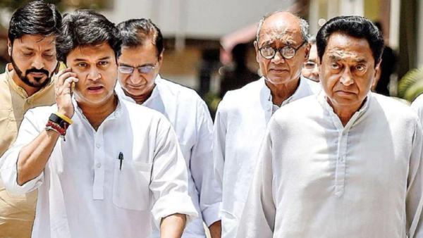कांग्रेस आलाकमान को धारा विरूद्ध चलना मध्य प्रदेश में भारी पड़ा था