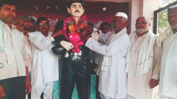 आठ गोलियां लगने के बावजूद 10 घुसपैठियों को मार गिराया