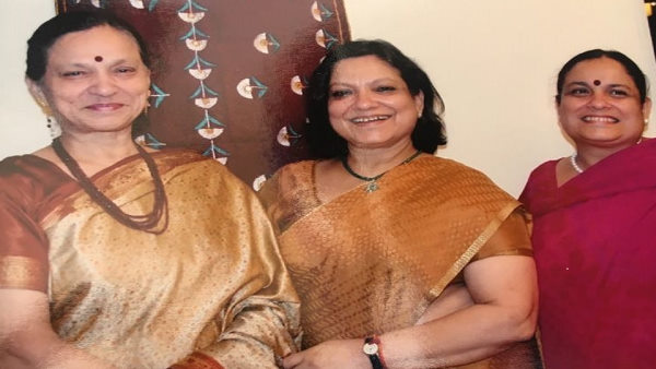 बड़ी बहन मीनाक्षी आनंद चौधरी व उर्वशी गुलाटी