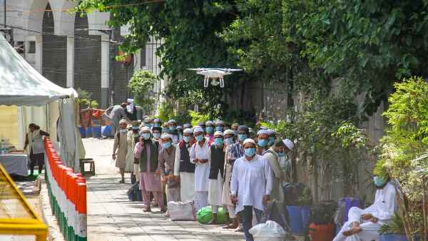 A Delhi Court grants bail to 76 foreign nationals from 8 countries who participated Tablighi Jamaat Nizamuddin Markaz A Delhi Court grants bail to 76 foreign nationals from 8 countries who participated Tablighi Jamaat Nizamuddin Markaz