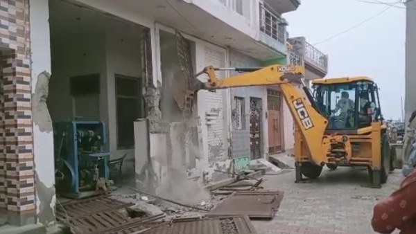 चंचल की शिकायतों के बावजूद पुलिस ने नहीं की कार्रवाई