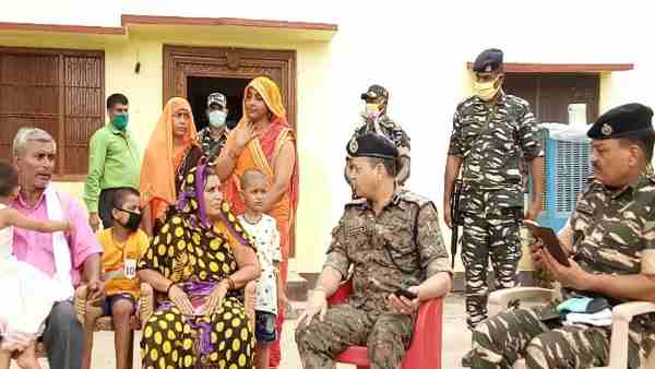पत्नी बोलीं, बच्चा किसी का हो अपना ही होता है