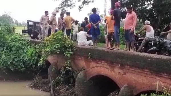 महिला ने दो बच्चों के साथ नहर में कूदकर दी जान